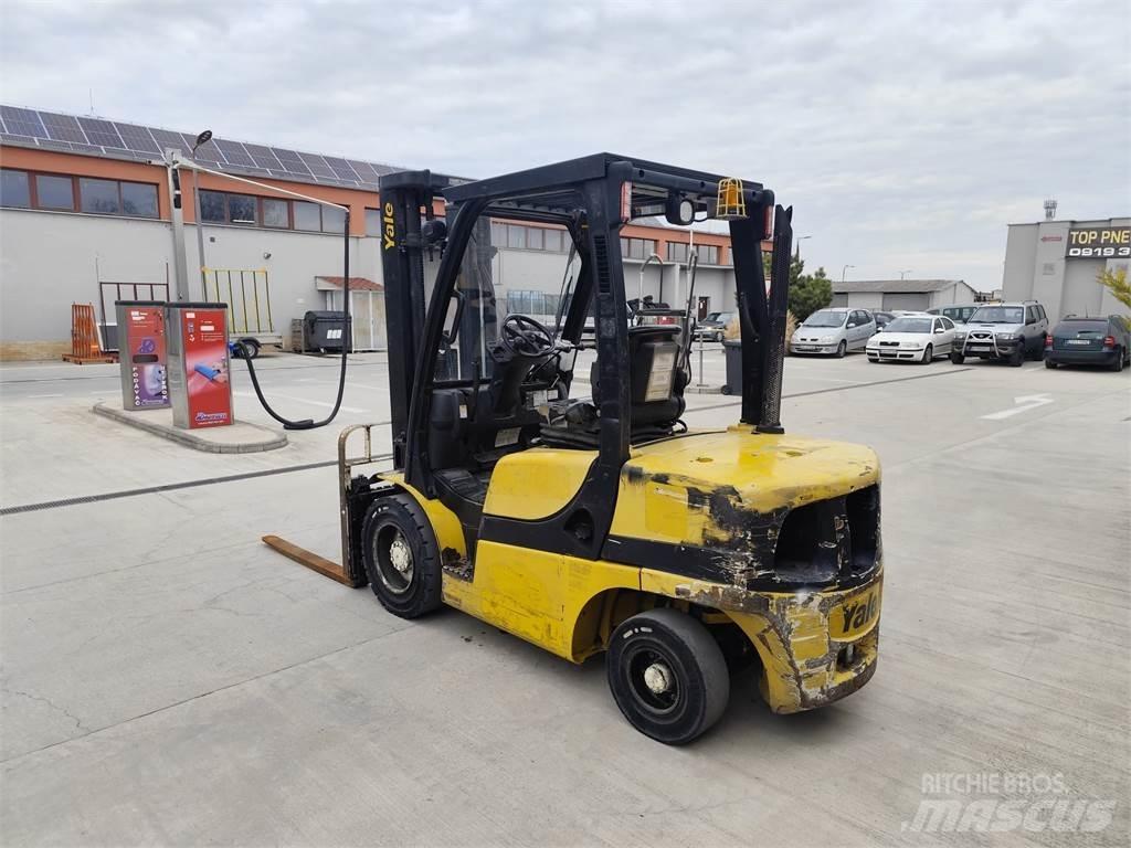 Yale GDP35VX Dieseltrukit