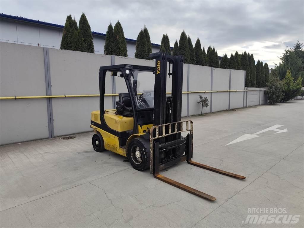 Yale GDP35VX Dieseltrukit