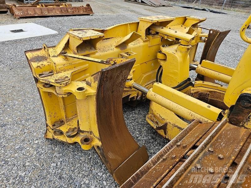 Komatsu D 61 PX-23 Telaketjupuskutraktorit