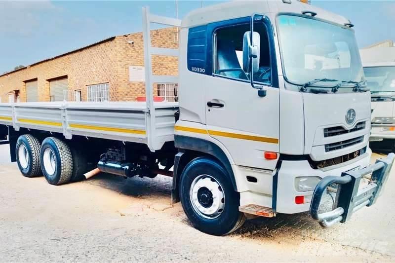 UD WF 330 Muut kuorma-autot