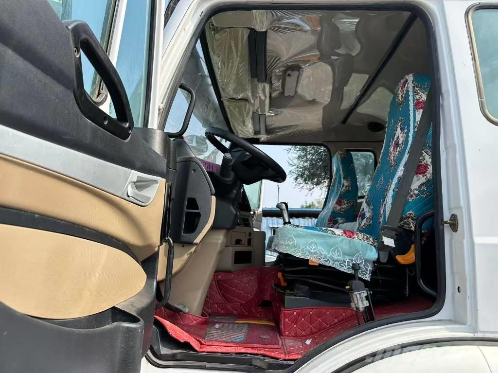 Sinotruk HOHAN 400HP Sora- ja kippiautot