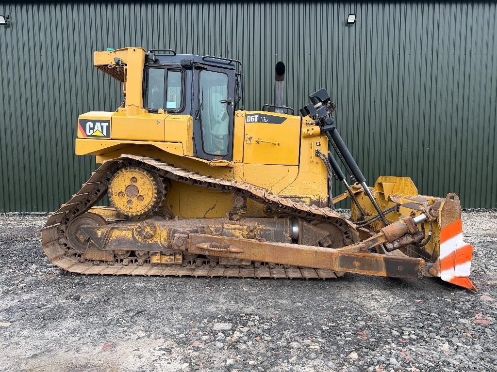 CAT D 6 T LGP Telaketjupuskutraktorit