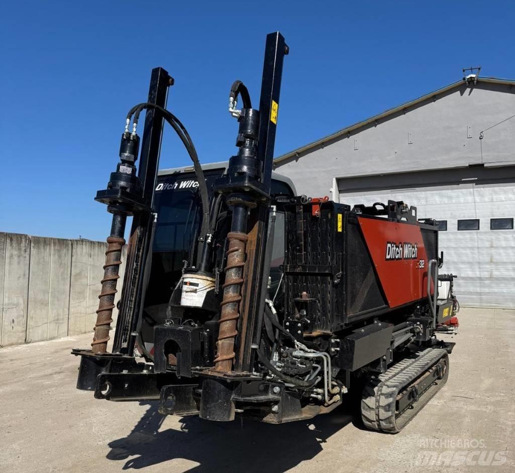 Ditch Witch AT32 Vaakaporauslaitteet