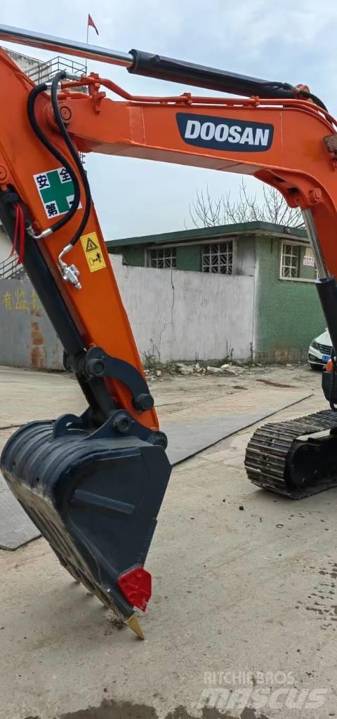 Doosan DX 60 Minikaivukoneet < 7t