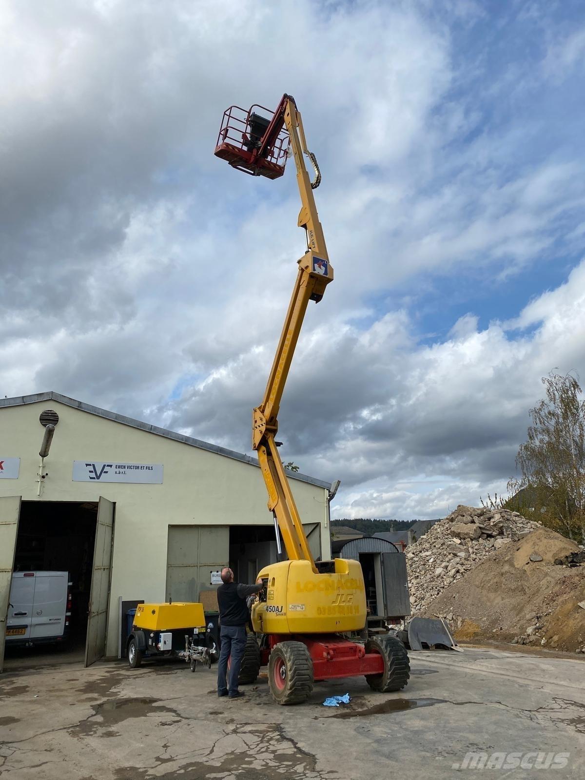 JLG 450 AJ II Kuukulkijat