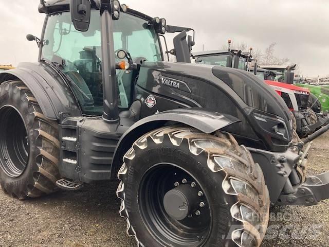 Valtra T 254 V Traktorit
