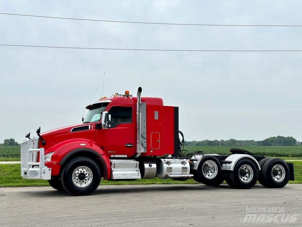 Kenworth T880 Vetopöytäautot