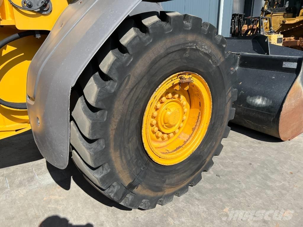 Volvo L90H Pyöräkuormaajat