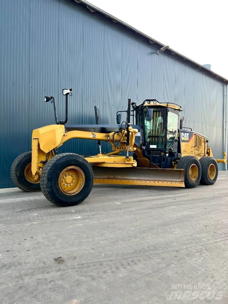 CAT 140M Tiehöylät