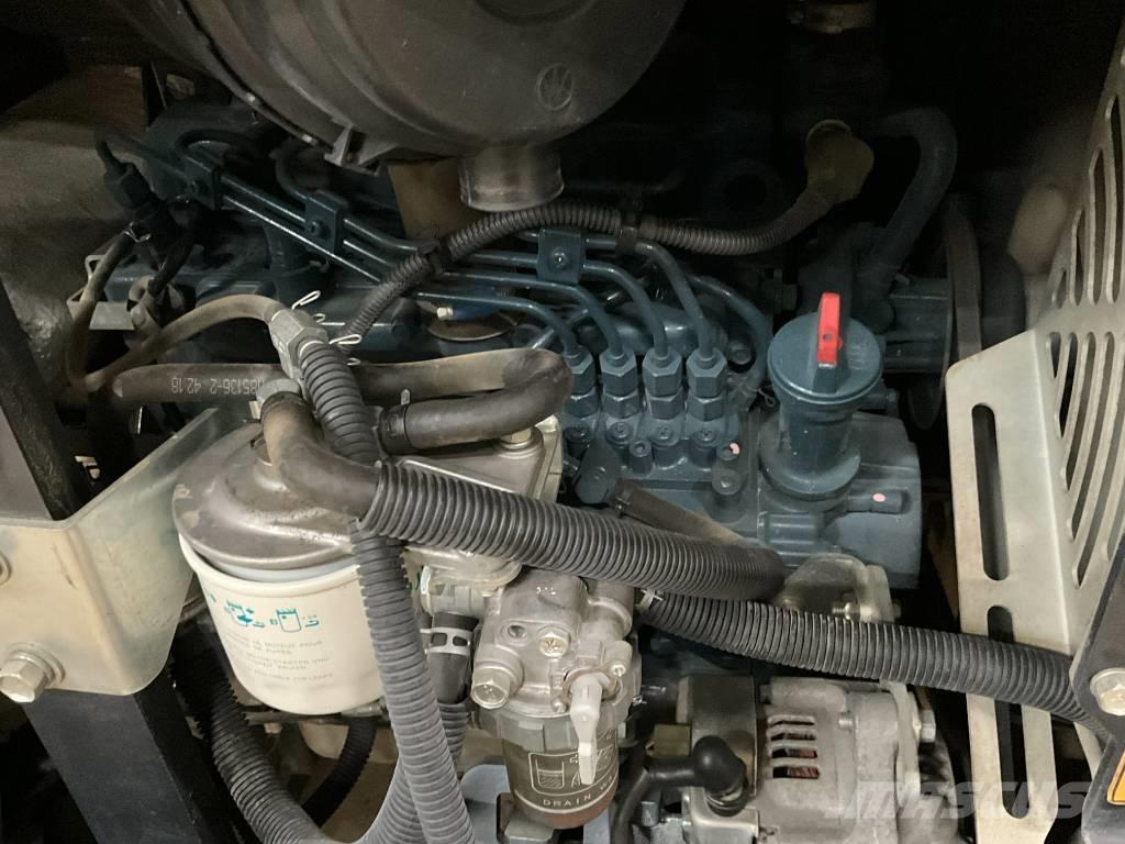 Kubota KX 027-4 HI Minikaivukoneet < 7t