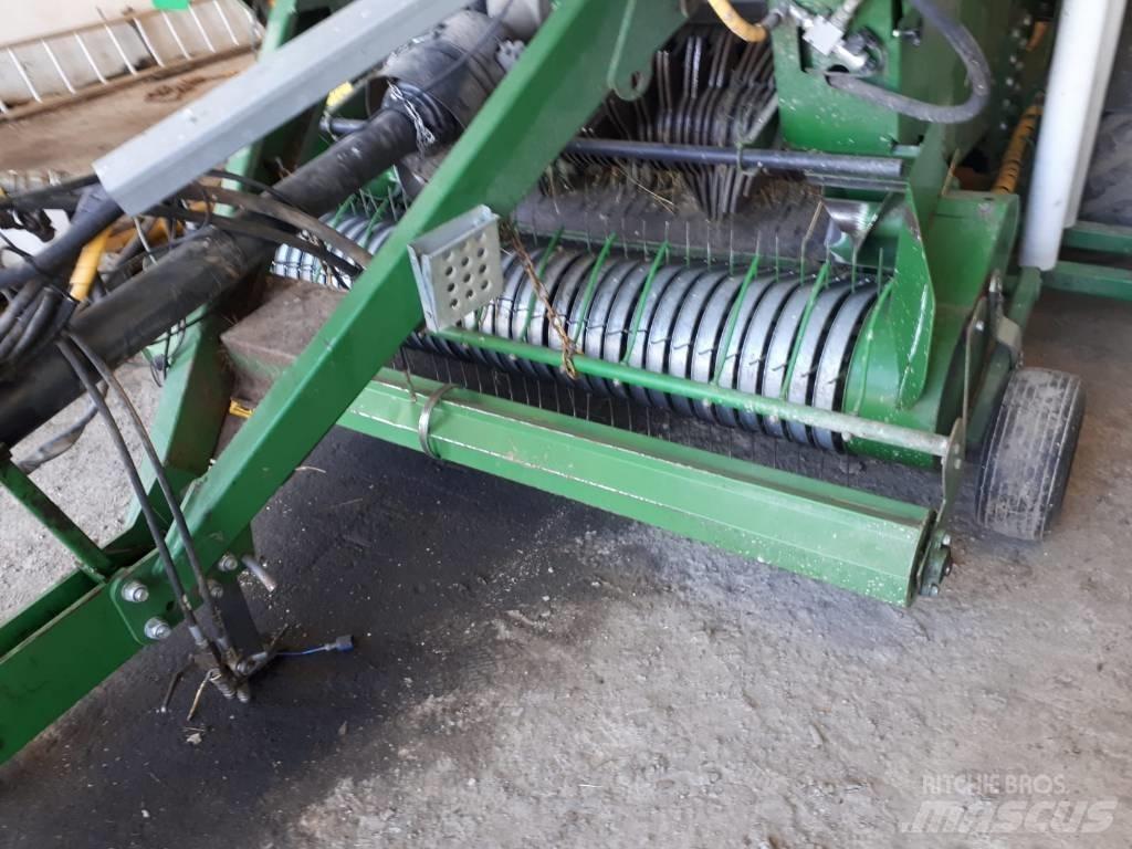 Agronic 1302 RR Pyöröpaalaimet