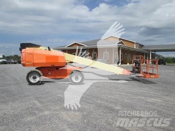 JLG 600S Teleskooppipuominostimet
