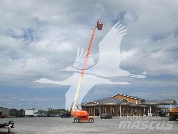JLG 600S Teleskooppipuominostimet