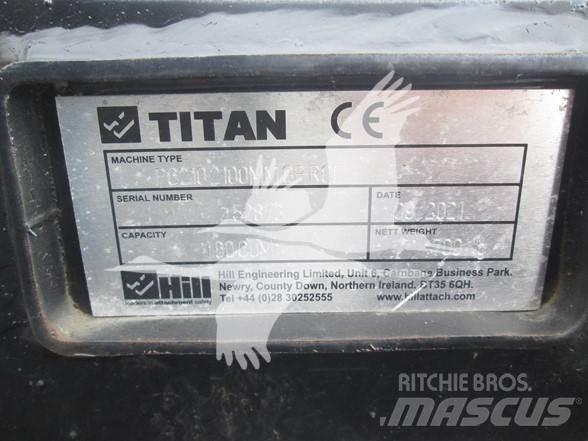 Titan CAT 320 Kauhat