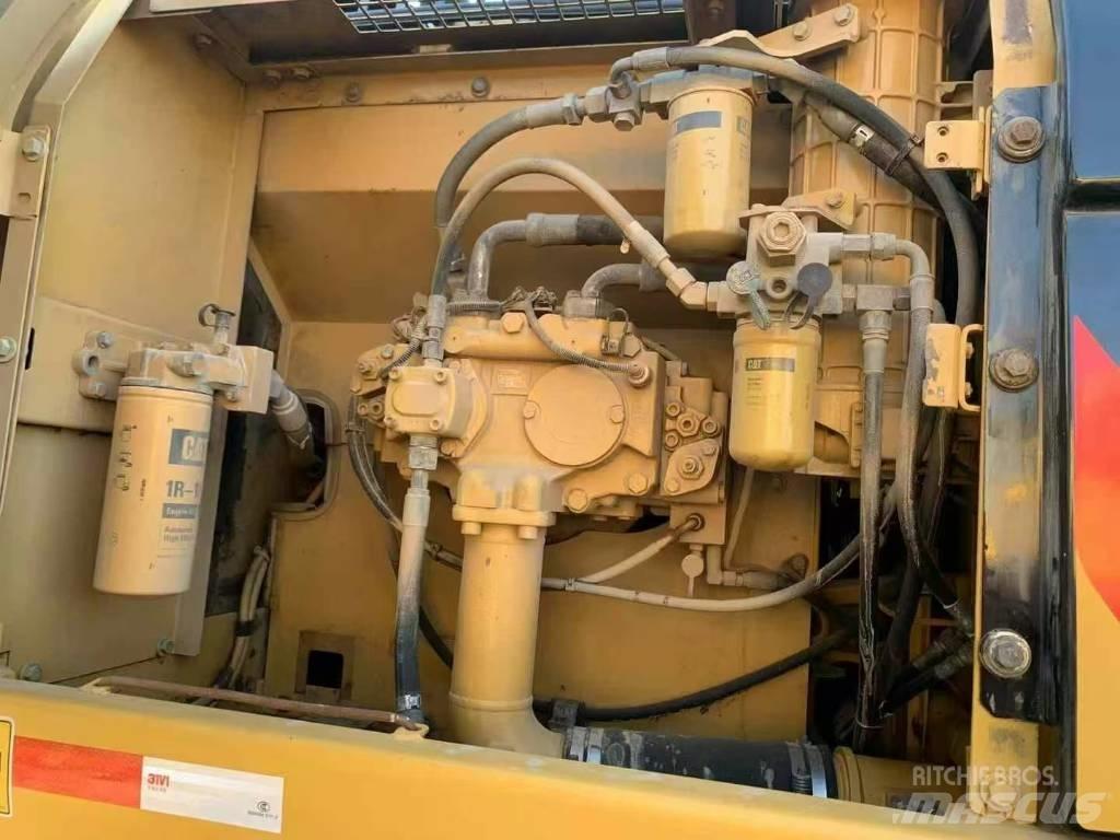 CAT 329 D Telakaivukoneet
