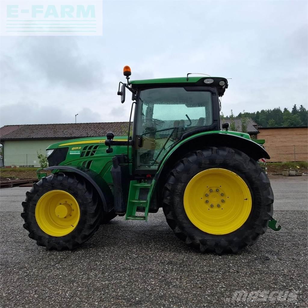 John Deere 6125 R Traktorit