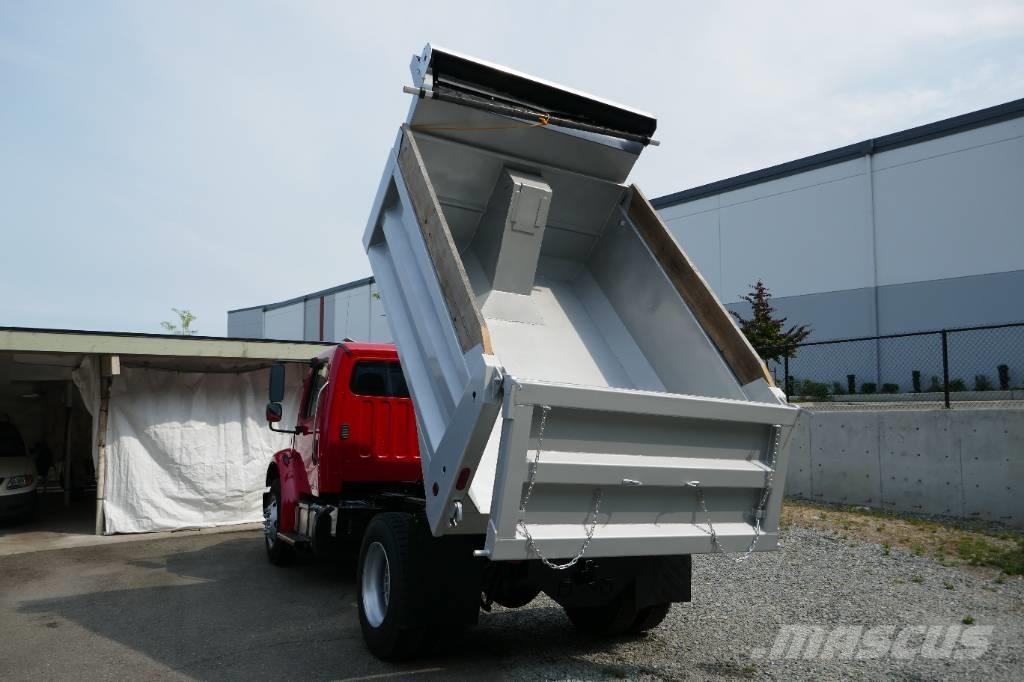 Freightliner M2 Sora- ja kippiautot