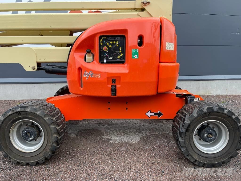 JLG 450 AJ Bomlift Kuukulkijat