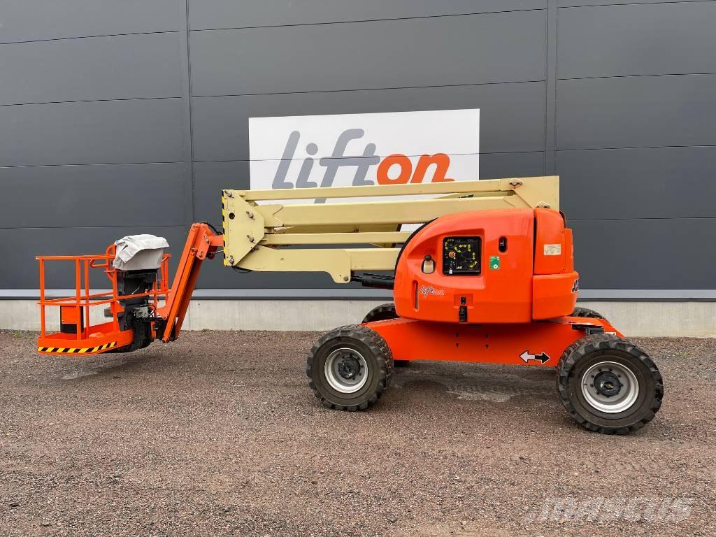 JLG 450 AJ Bomlift Kuukulkijat