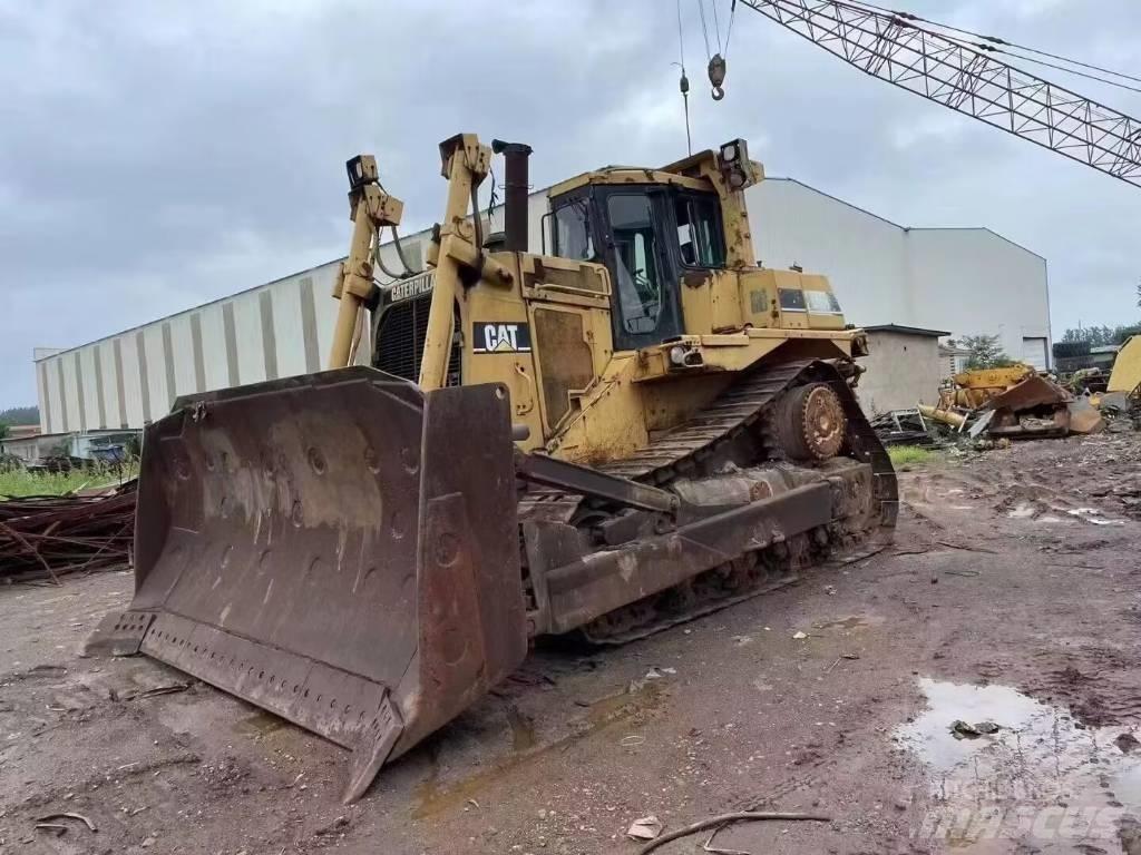 CAT D 9 N Telaketjupuskutraktorit