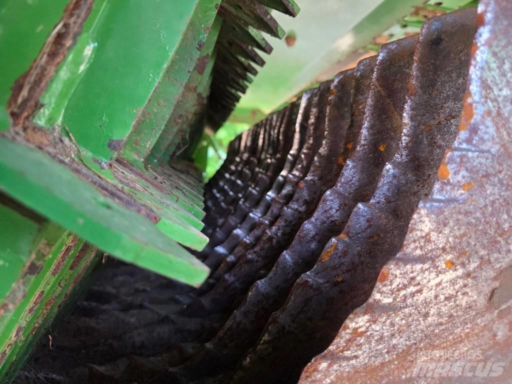 Krone Titan R 54 GL Keräävät noukinvaunut ja silppurivaunut