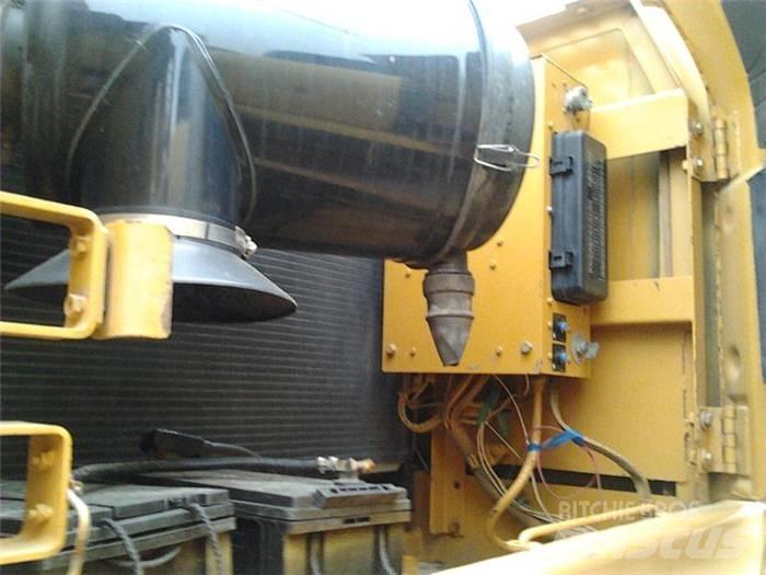 CAT 330 C Telakaivukoneet