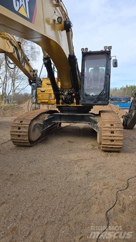CAT 352 F Telakaivukoneet