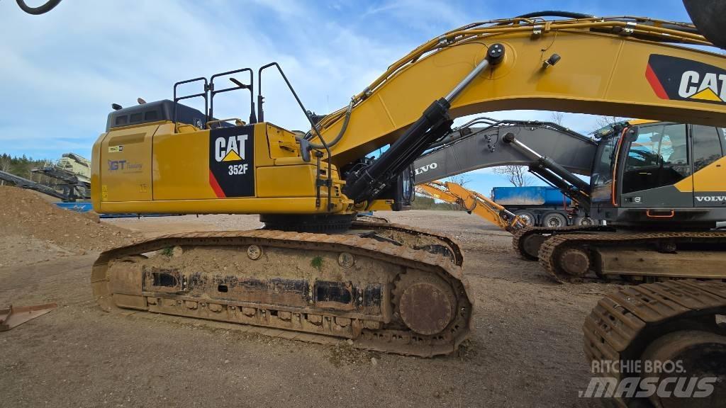 CAT 352 F Telakaivukoneet