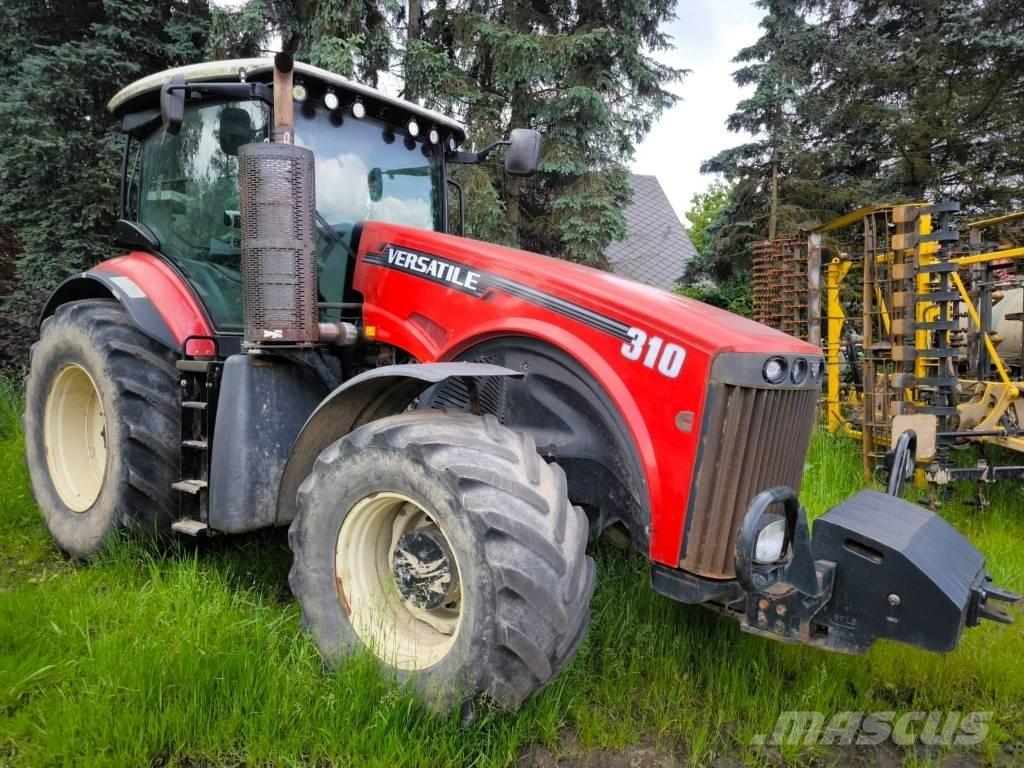 Versatile 310 Traktorit