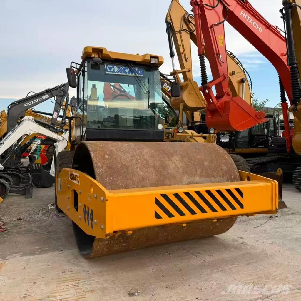 XCMG XS143J Yksivalssijyrät