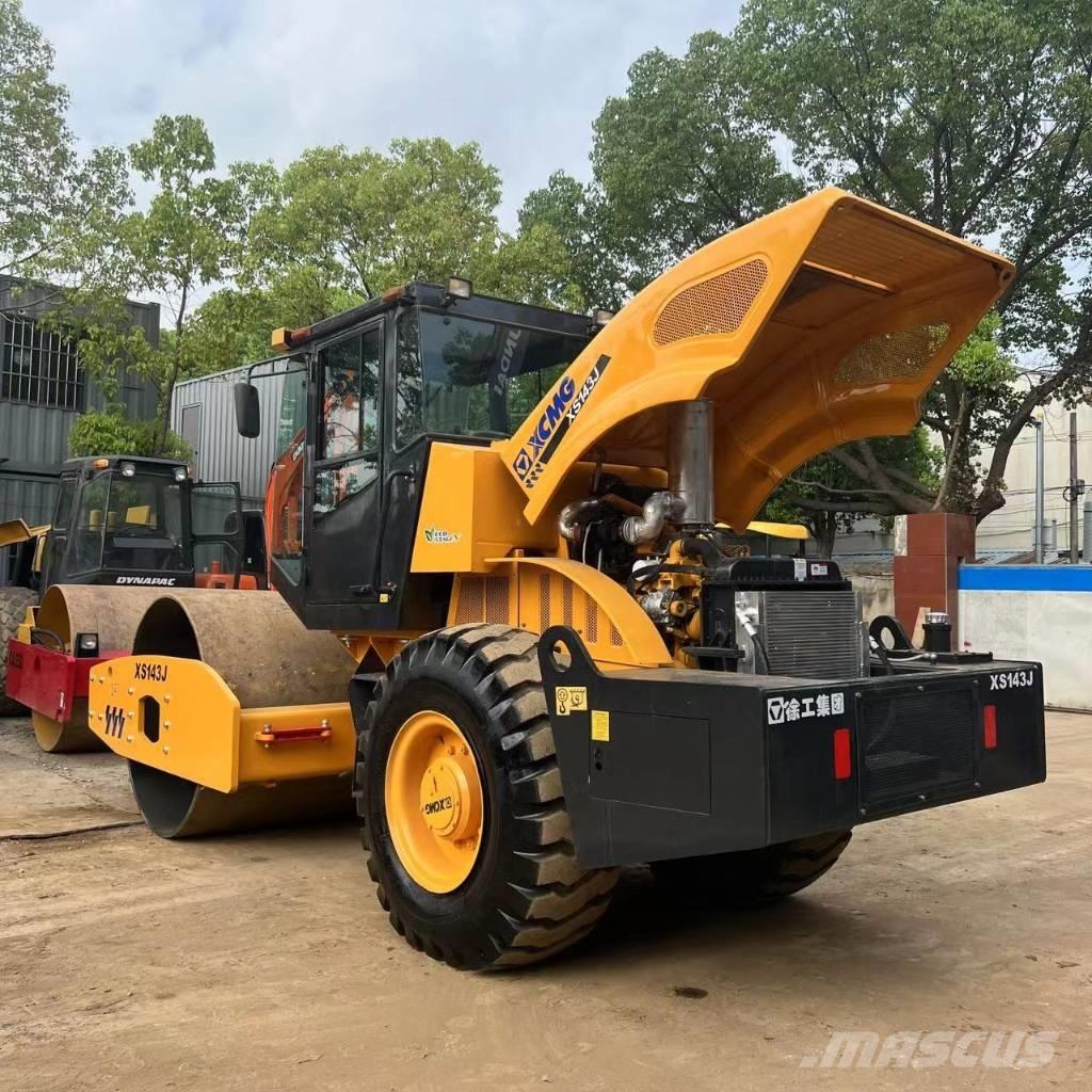 XCMG XS143J Yksivalssijyrät