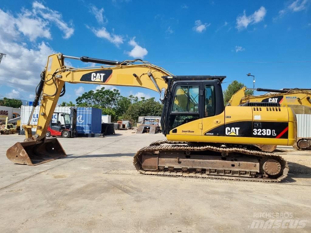 CAT 323 D L Telakaivukoneet