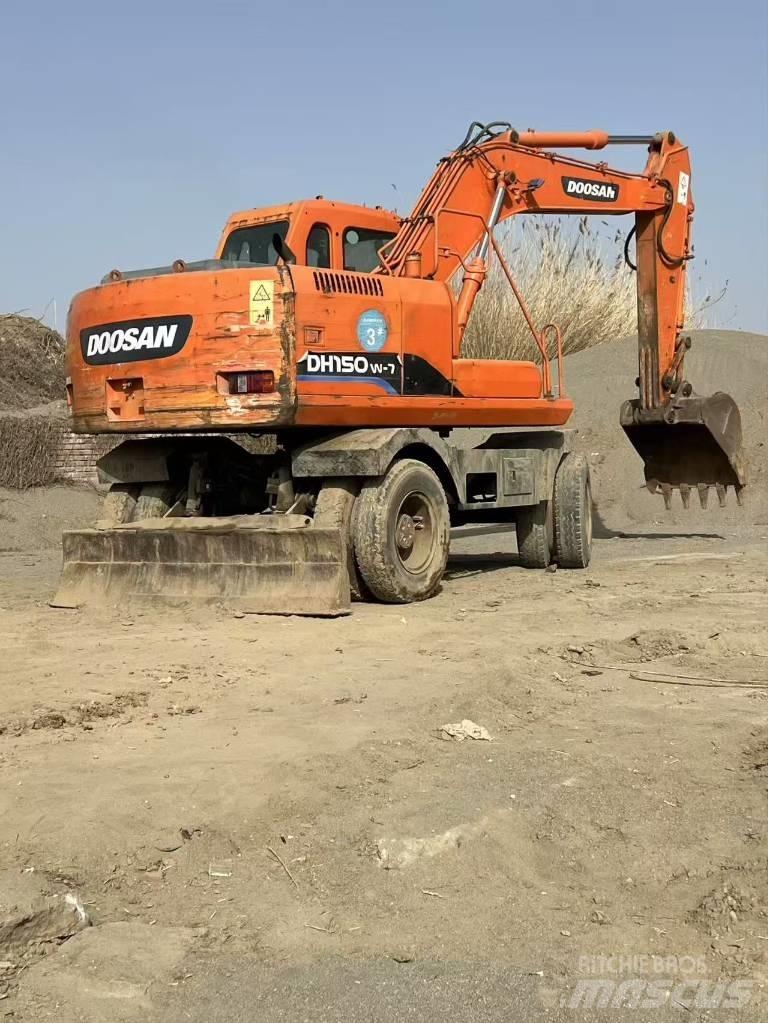 Doosan DH150 W-7 Pyöräkaivukoneet