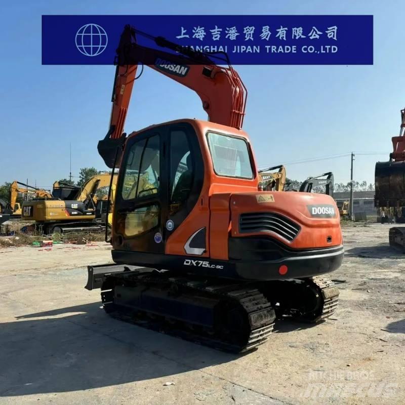 Doosan DX 75 Midikaivukoneet 7t - 12t