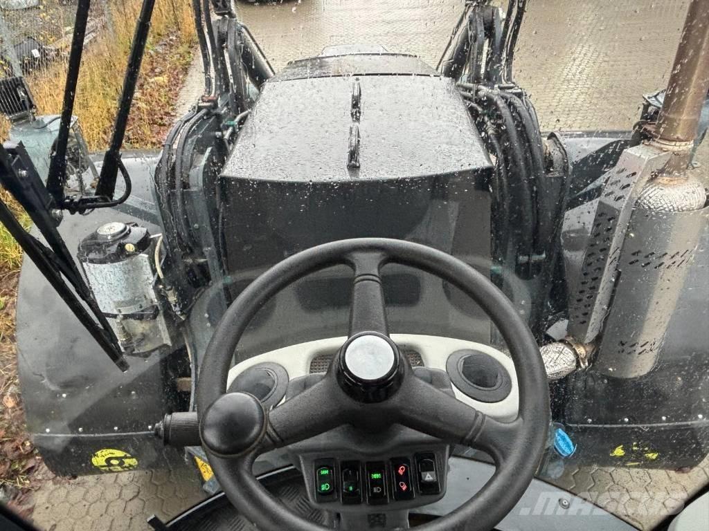 Lännen 8800 K Kaivurikuormaajat