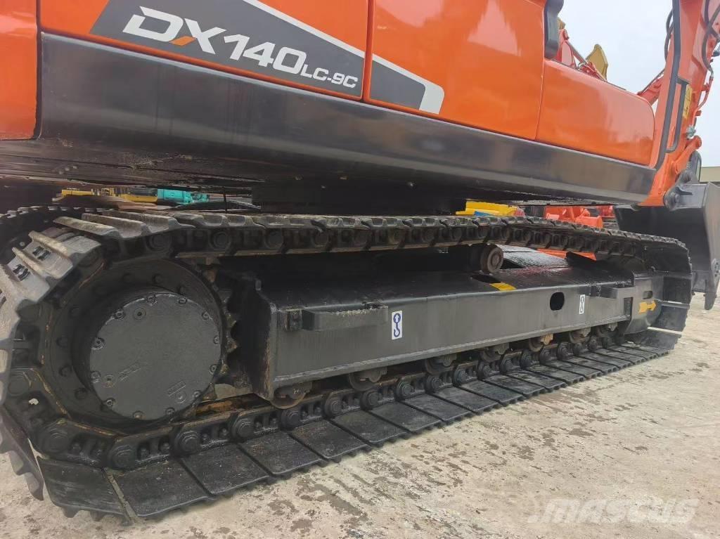 Doosan DX 140 Telakaivukoneet