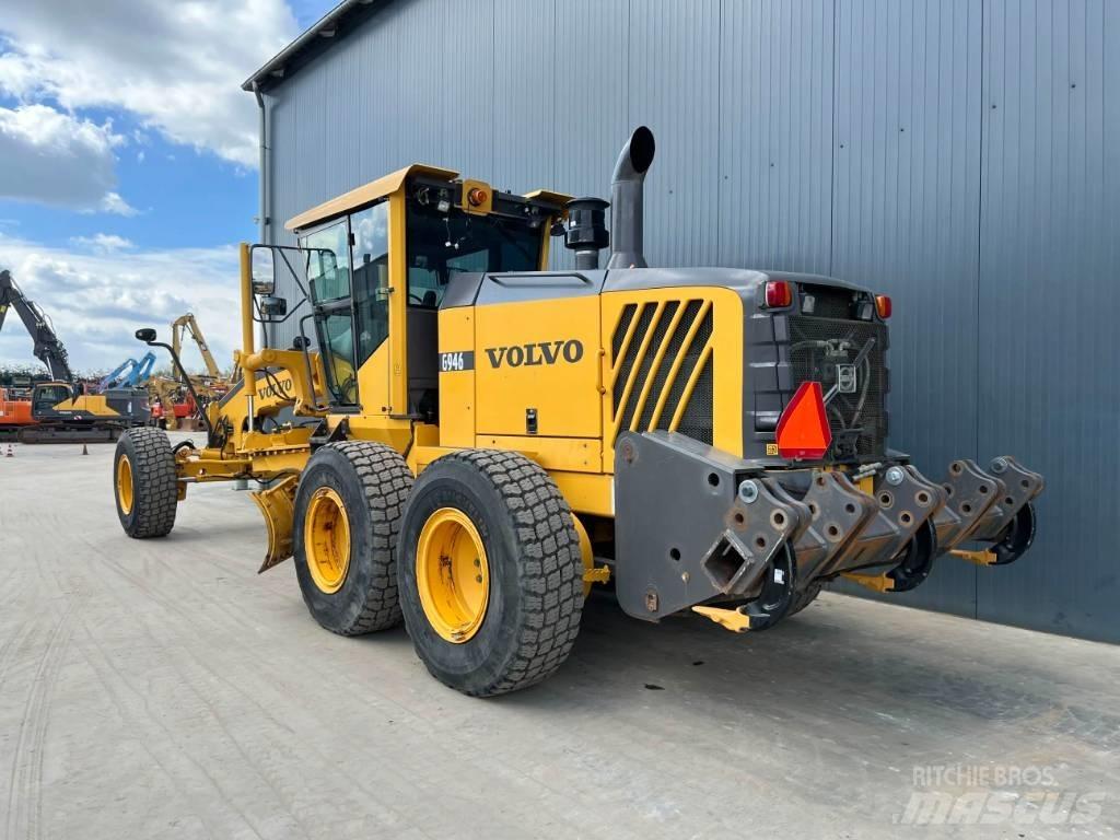 Volvo G946 Tiehöylät