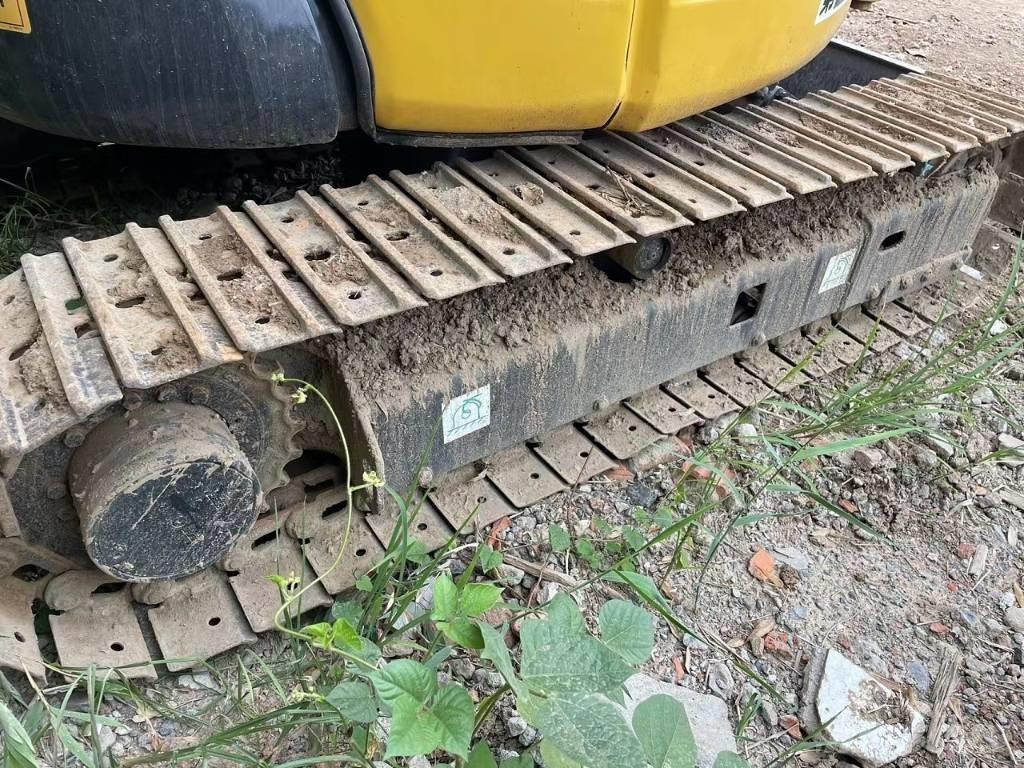 Komatsu PC35 Minikaivukoneet < 7t