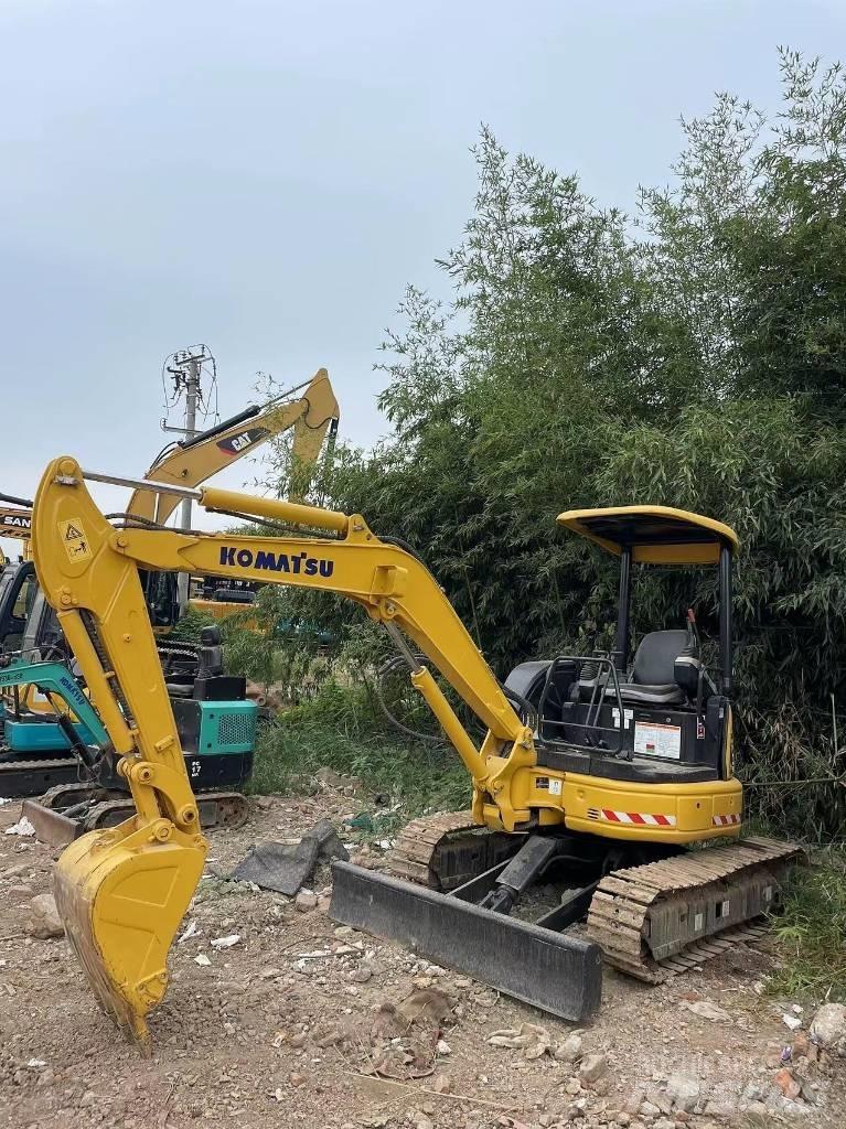 Komatsu PC35 Minikaivukoneet < 7t
