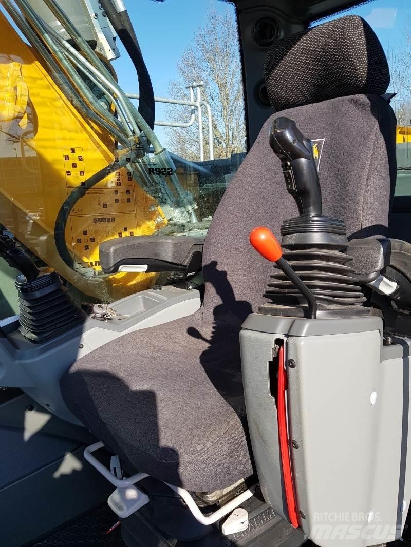Liebherr R922 Telakaivukoneet