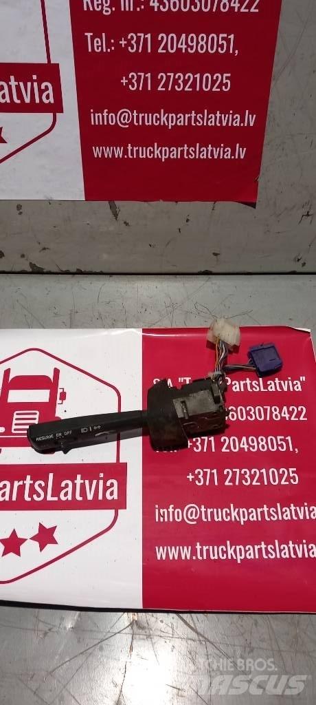 Volvo FH 12.   3172171 Ohjaamot ja sisustat