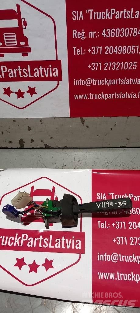 Volvo FH 12.   3172171 Ohjaamot ja sisustat
