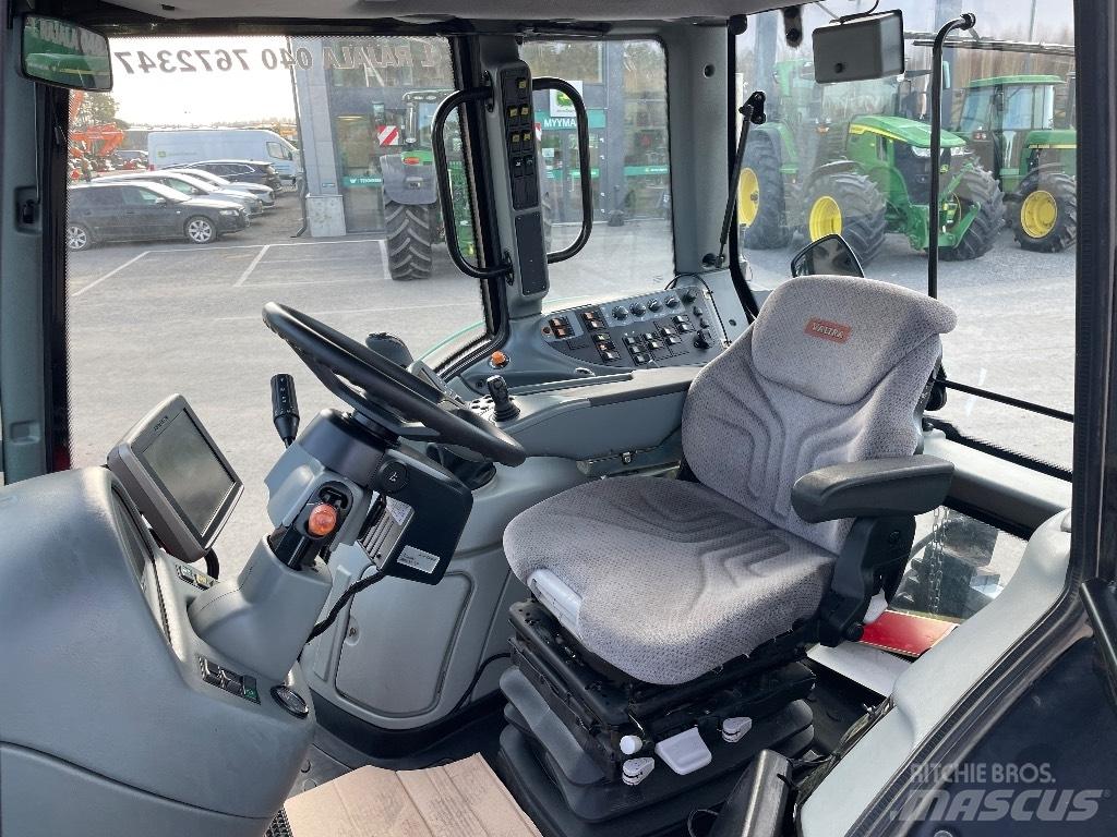 Valtra T 151 Traktorit