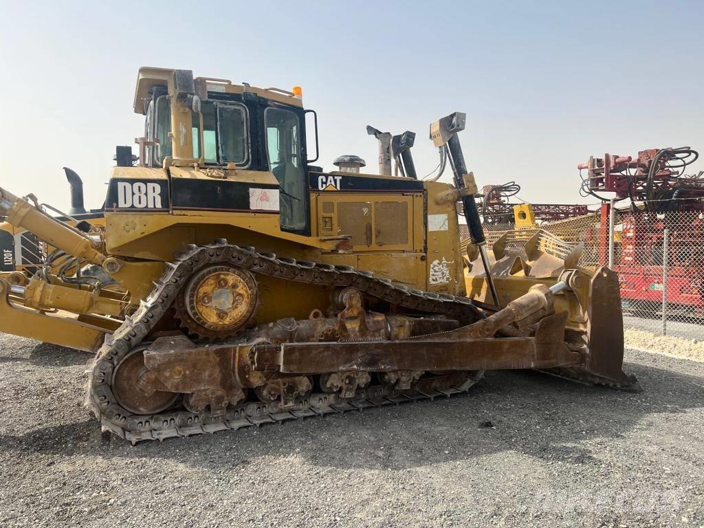 CAT D 8 R Telaketjupuskutraktorit