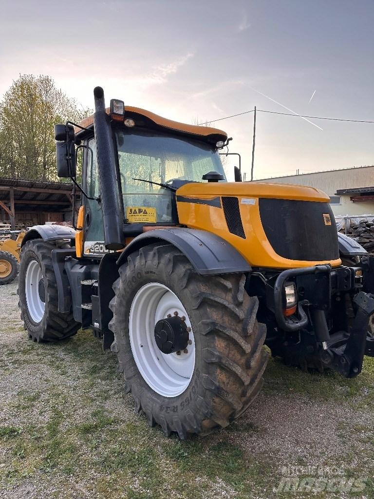 JCB Fastrac 3200 Traktorit