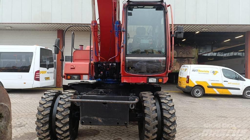 Fiat-Hitachi EX135W Pyöräkaivukoneet