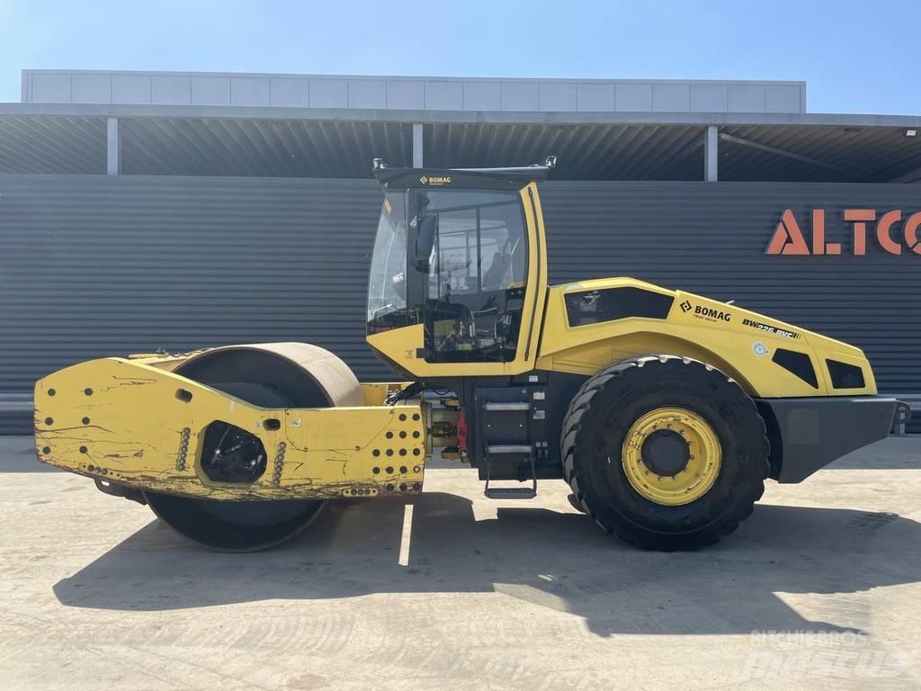 Bomag BW 226 BVC-5 Yksivalssijyrät
