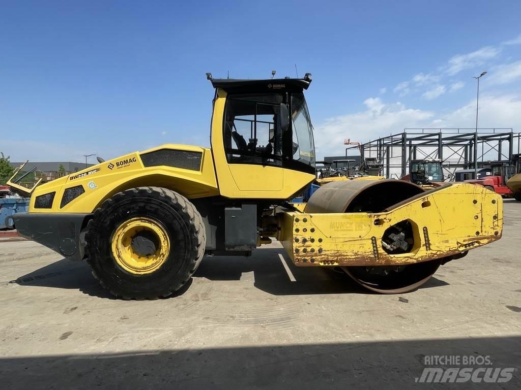 Bomag BW 226 BVC-5 Yksivalssijyrät
