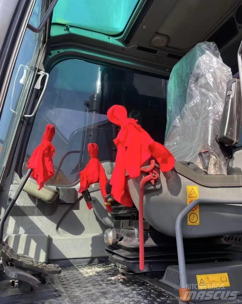 Volvo 240 CLD Telakaivukoneet