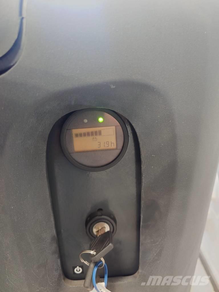 Linde T20P/1151 Lavansiirtotrukit ajotasolla